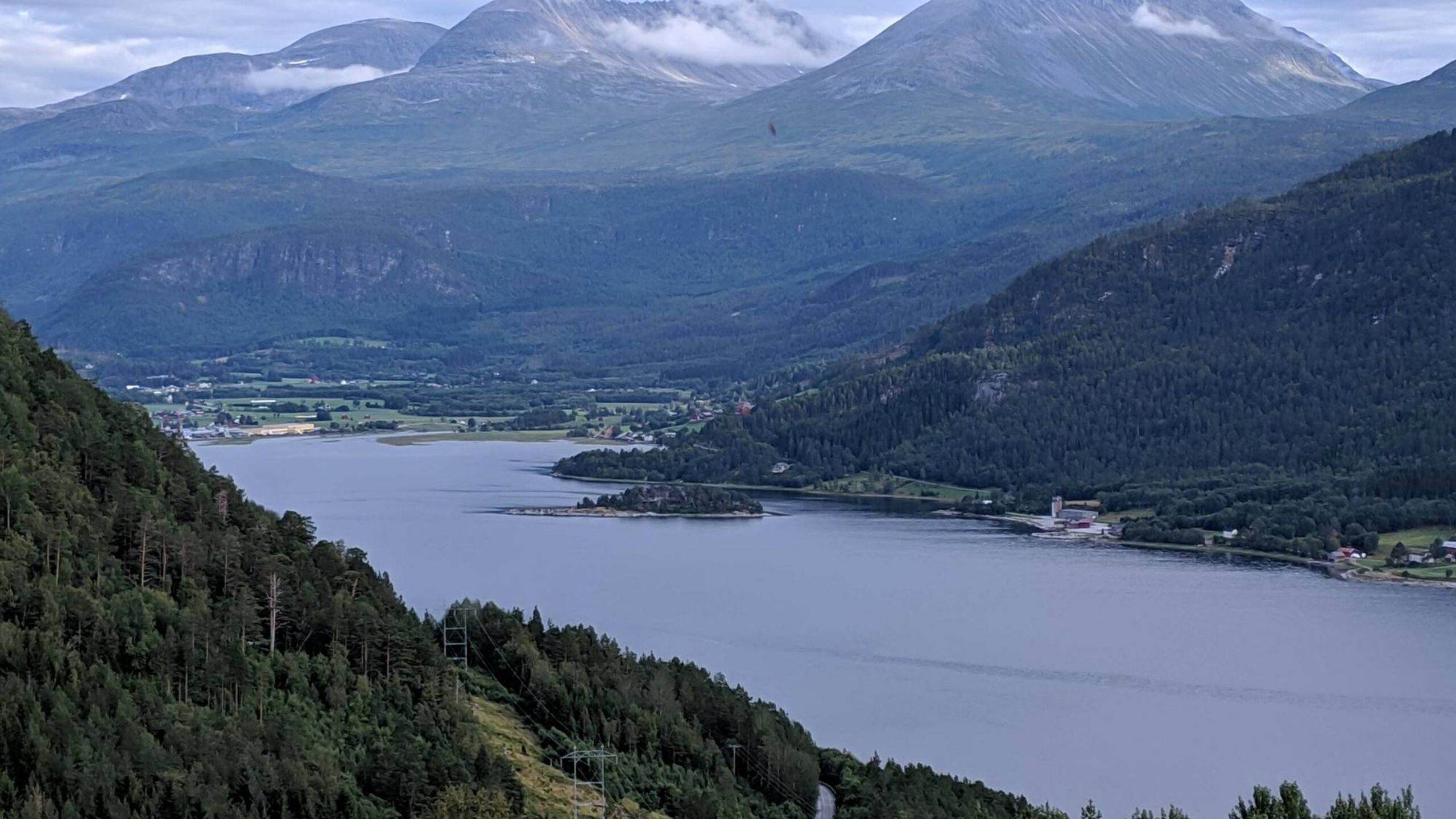 A river valley bordered by mountains