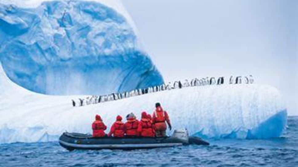 Antarctica boat tour
