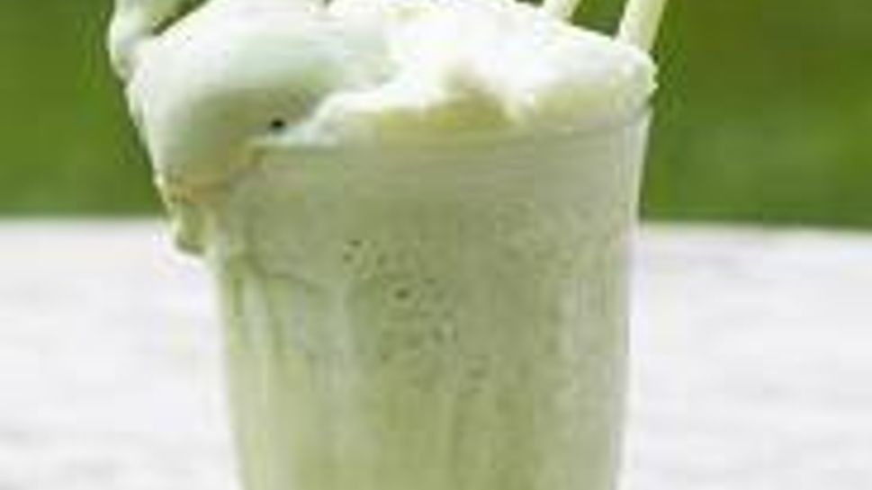 Green Tea Ginger Beer Float