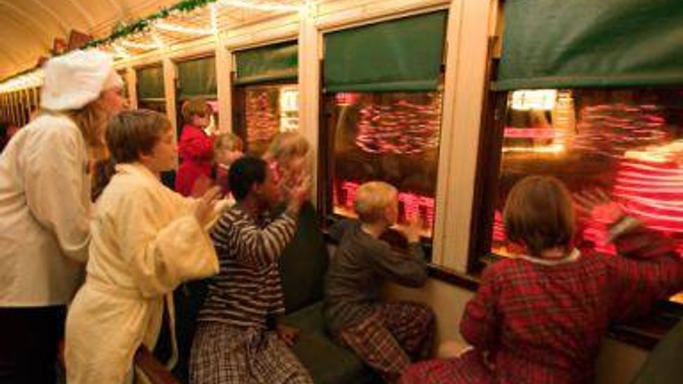 A nostalgic train ride on the Grand Canyon Railway’s Polar Express