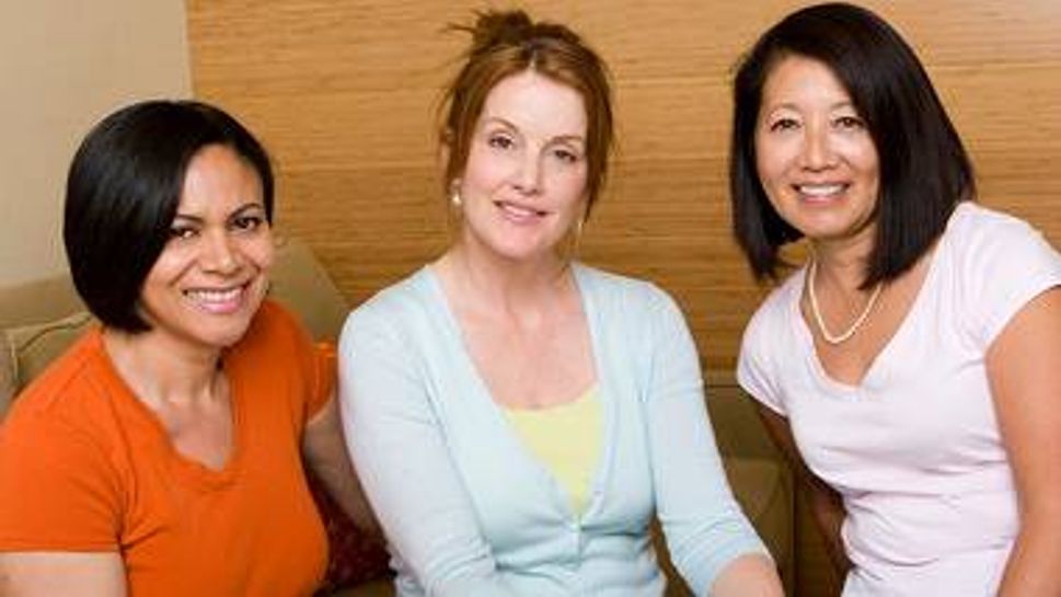 Tips on how to form a career transition group for women.
