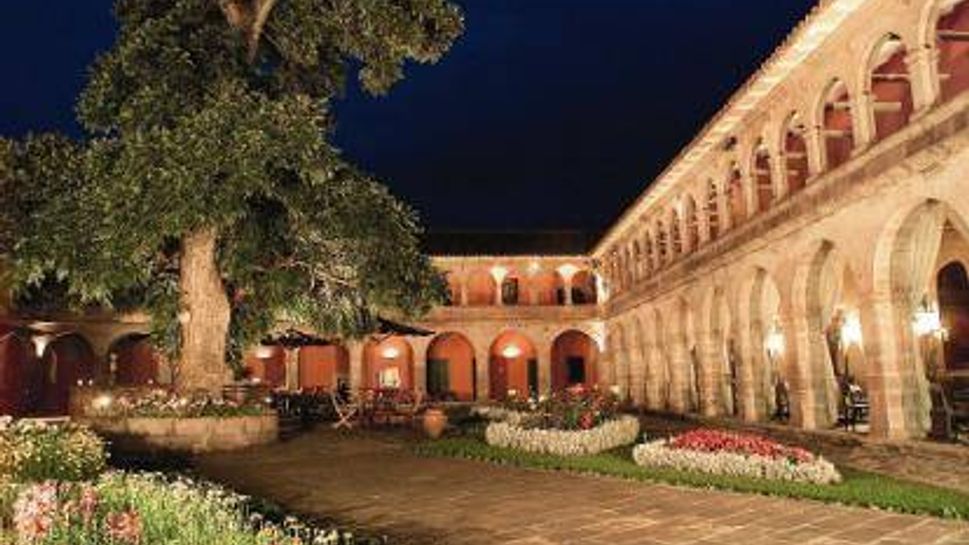 Hotel Monasterio