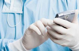 Smartphones in hospitals and operating rooms can be distracting for doctors.