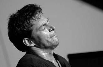 Harry Connick Jr. defends the Great American Songbook.