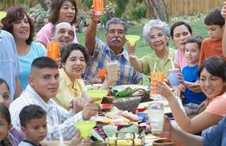 Tips on keeping family reunions fun and on budget.