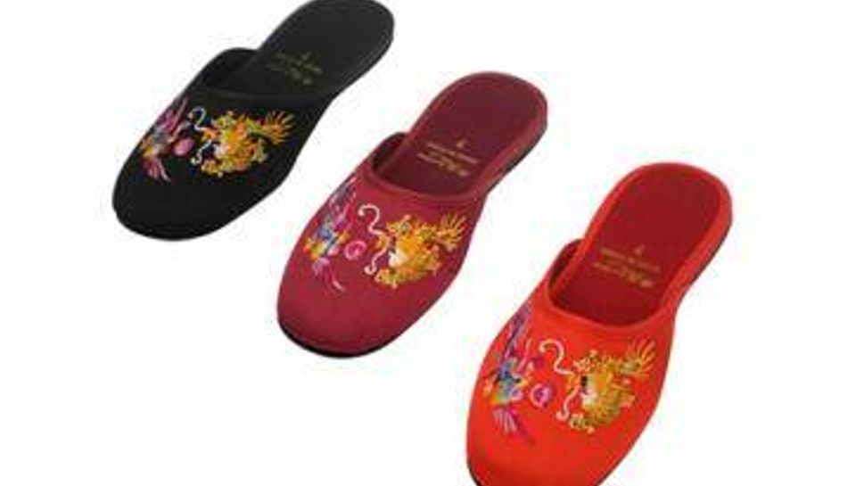 Pearl River embroidered slippers