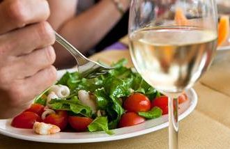 Seafood salad and white wine