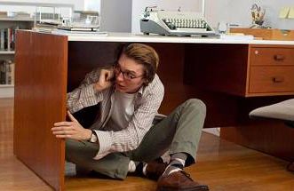 paul dano under a desk in the movie ruby sparks