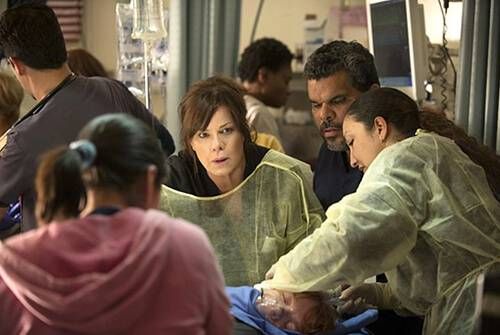 Marcia Gay Harden and Luis Guzman in Code Black