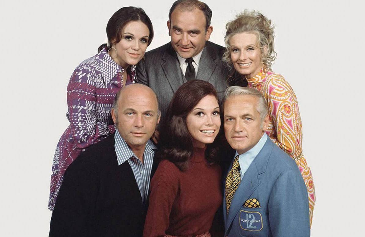 Cast of the Mary Tyler Moore Show. L-R (top) Valerie Harper, Ed Asner, Cloris Leachman (bottom) Gavin MacLeod, Mary Tyler Moore, Ted Knight.