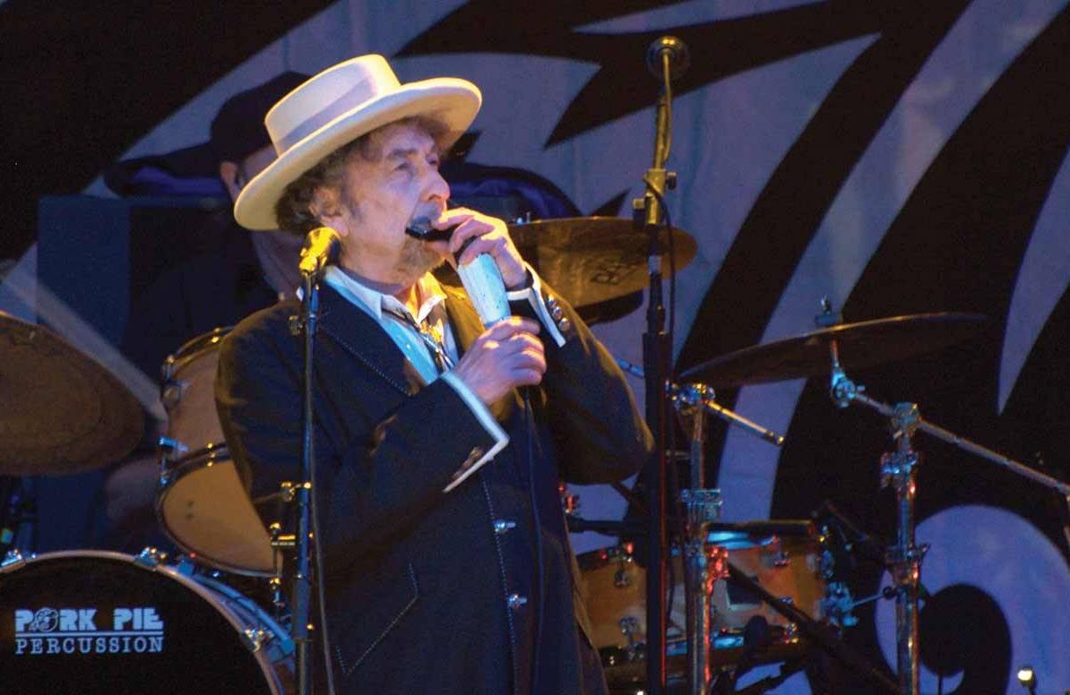 Bob Dylan performing at Finsbury Park, London