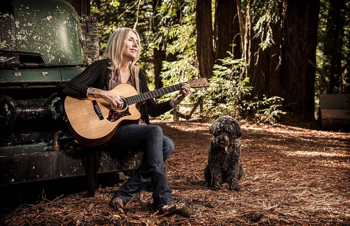 Pegi Young