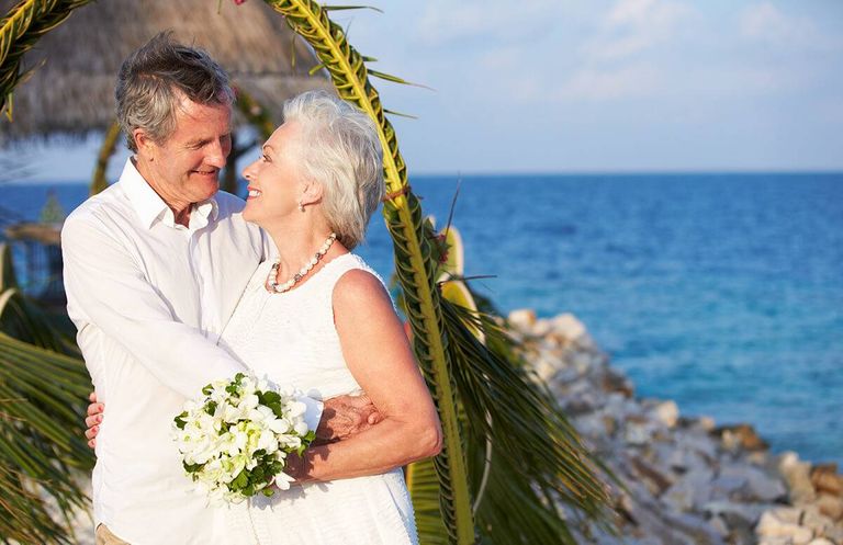 Financial Pros and Cons to Getting Married Late in Life