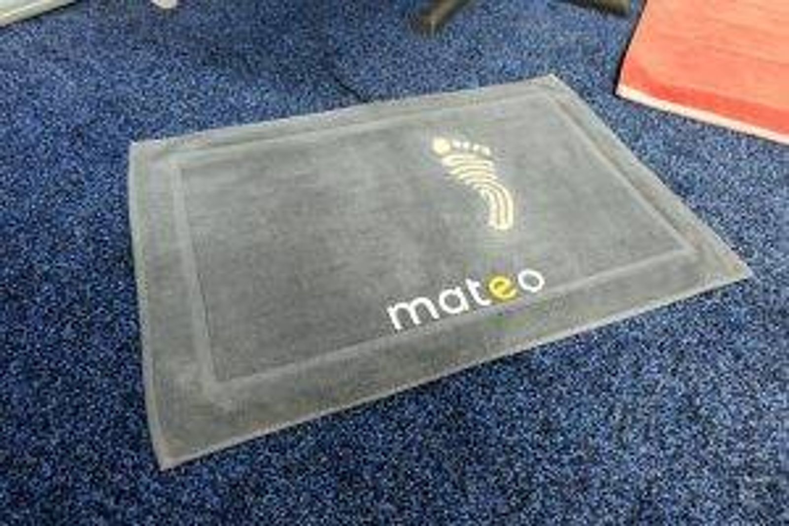 Mateo bath mat