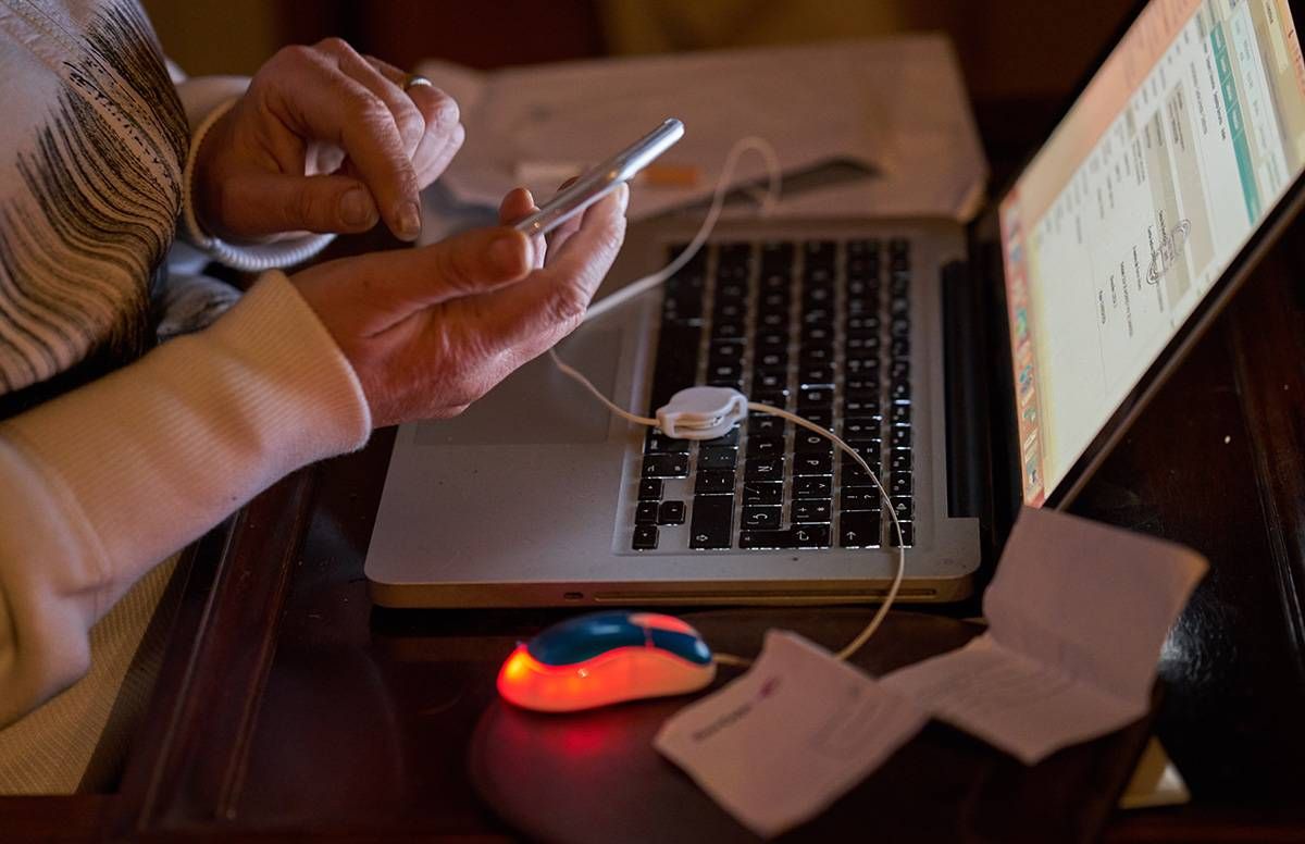 older person on the computer