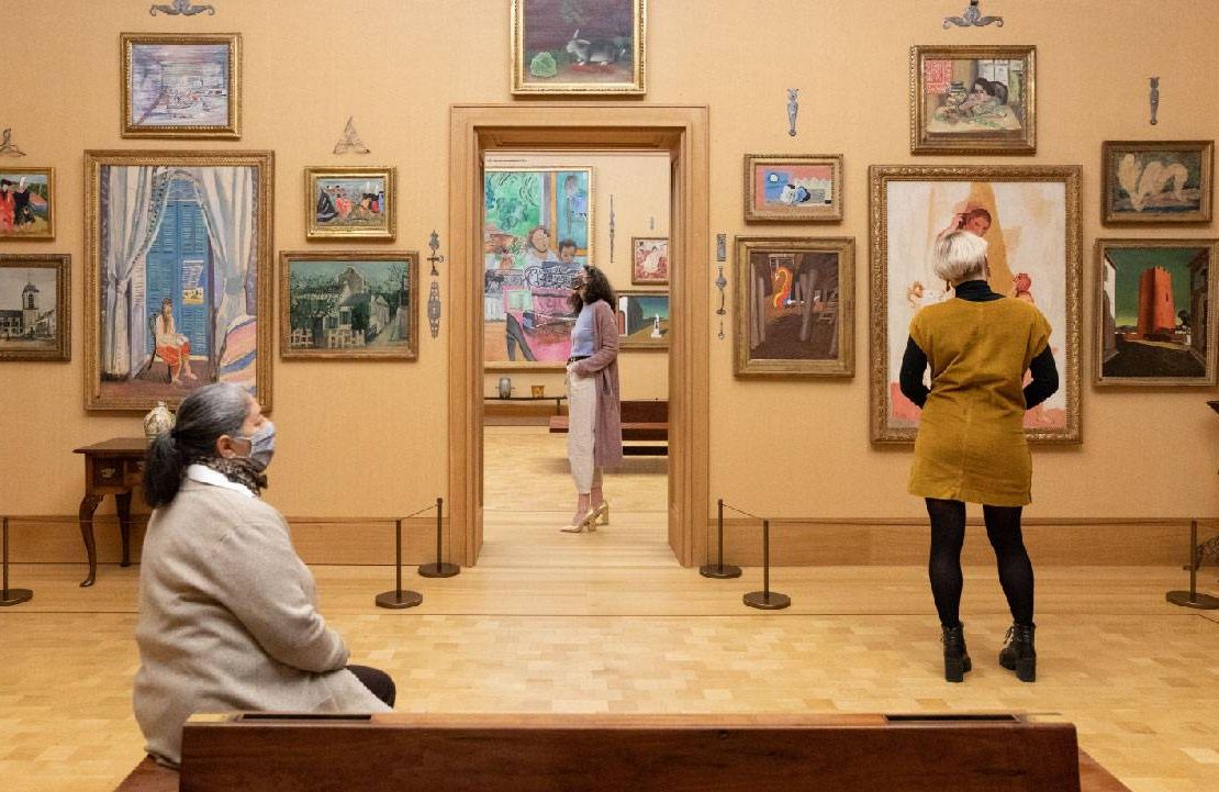 A gallery room in an art museum. Next Avenue, barnes foundation, art museum
