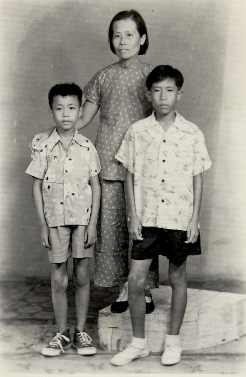 Chef Yan’s Mother Ximei Lin, younger brother Michael Yan, Chef Martin Yan