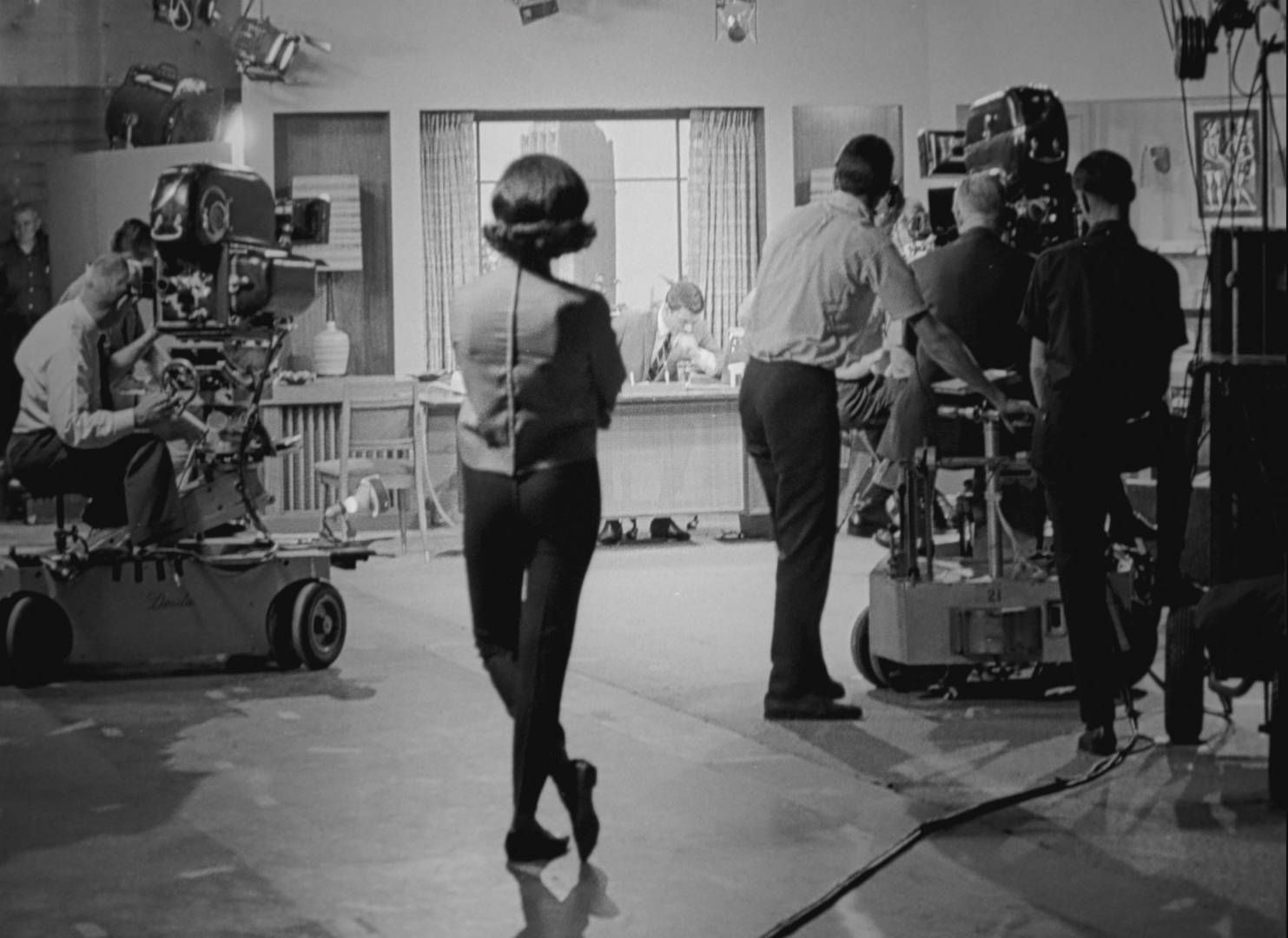 Mary Tyler Moore as Laura Petrie on The Dick Van Dyke Show set