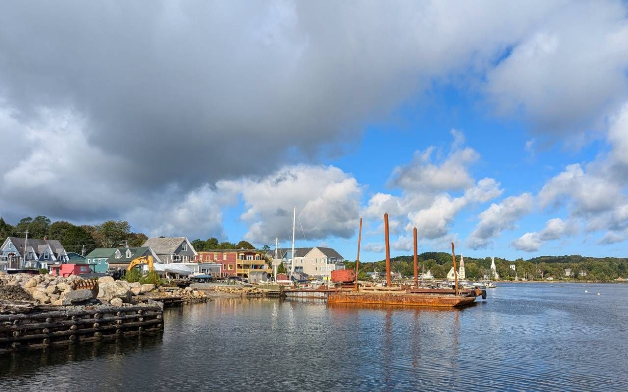 A seaside town. Next Avenue, quiet travel