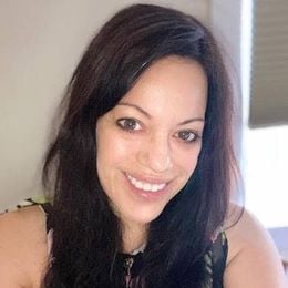 Leslie Vooris