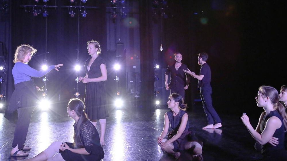 Linda Z. Andrews with Zenon Dance Company rehearsing their final show.