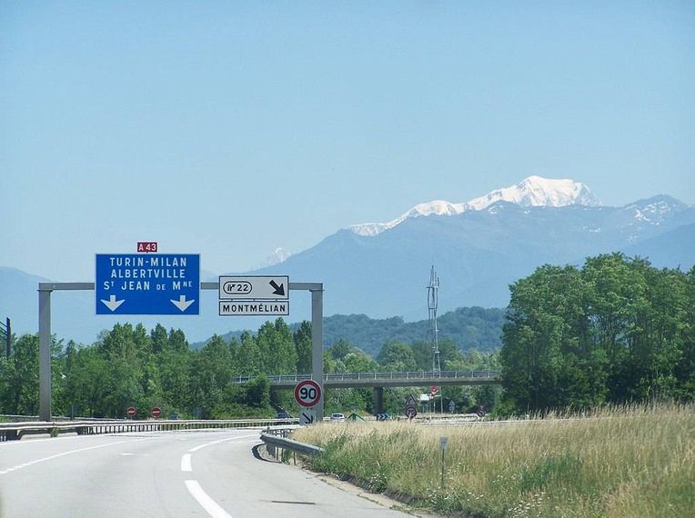 Exciting French Motorway (By Florian Pépellin, CC BY-SA 3.0)