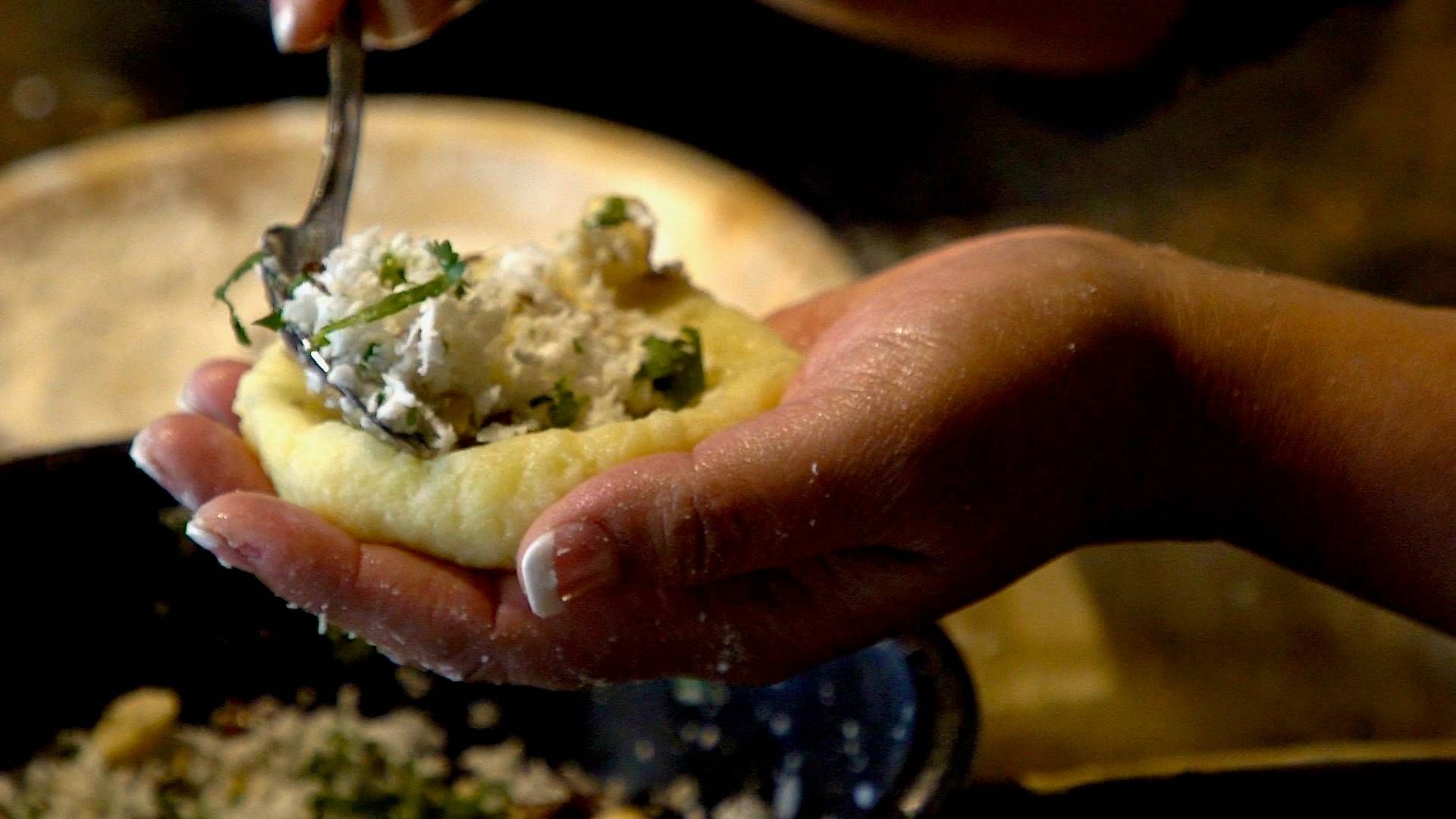 Chef Kistner making batata kachori.