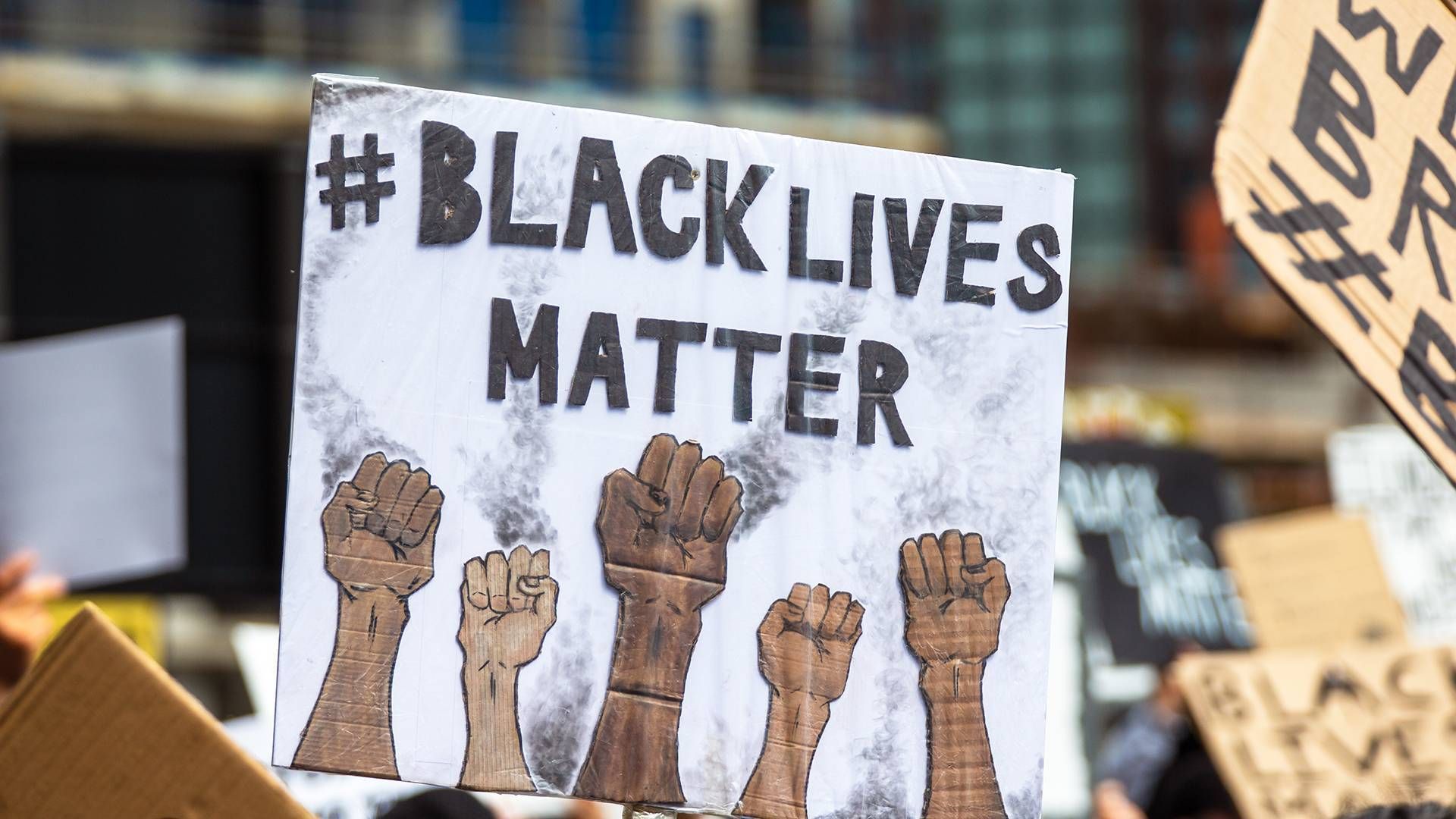 #BlackLivesMatter sign | Credit: thomathzac23 // Adobe