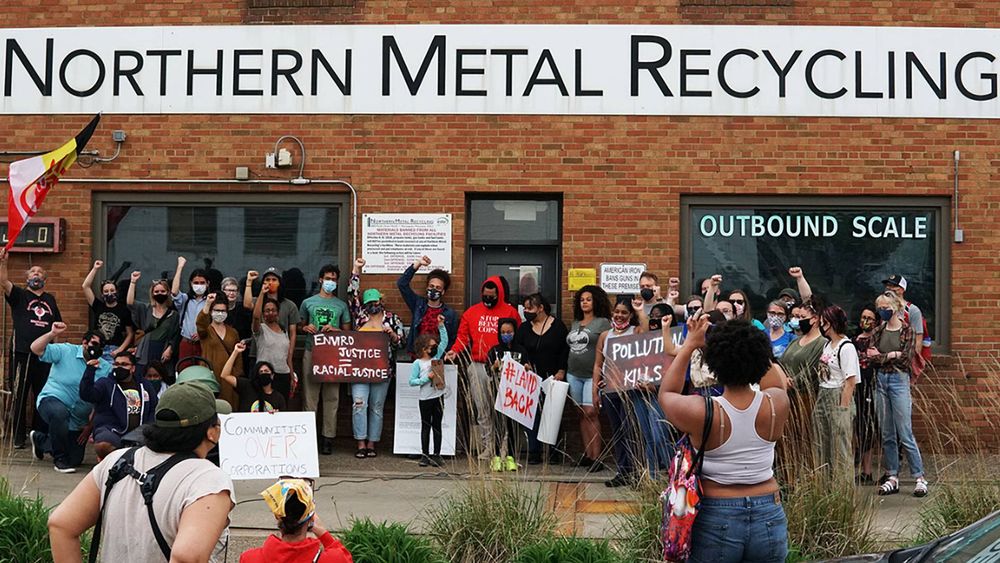 Protesters in front of Northern Metals in Minneapolis